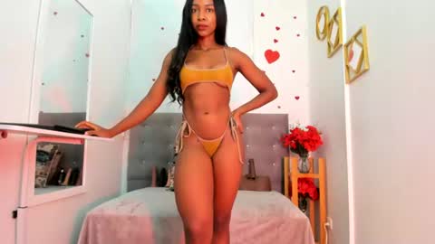 Snapshot of lyabloom chatting on July 2026 07:07:02 PM LyaBloom online show from July 2026 07:07:02 PM