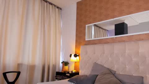 Lyan online show from February 2026 06:57:02 PM