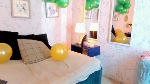 Lyan online show from March 2026 08:12:01 PM