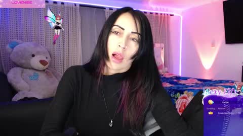 Snapshot of lyann_ chatting on February 2026 04:02:01 AM Lyann online show from February 2026 04:02:01 AM