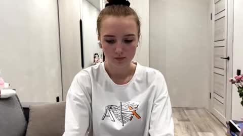 Carolina online show from October 2025 12:17:01 PM