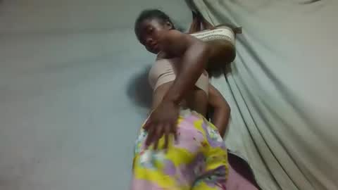 lydie856696 online show from April 2026 06:21:01 PM