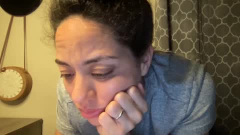 Olivia online show from March 2025 05:33:02 AM