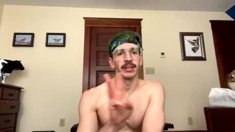 Snapshot of lyleblue92 chatting on February 2026 06:58:01 PM lyle blue online show from February 2026 06:58:01 PM