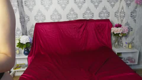 Lylian online show from April 2026 07:13:01 AM