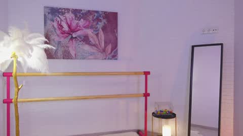 Snapshot of lyly_loveyou chatting on January 2025 05:27:01 AM Lyly online show from January 2025 05:27:01 AM