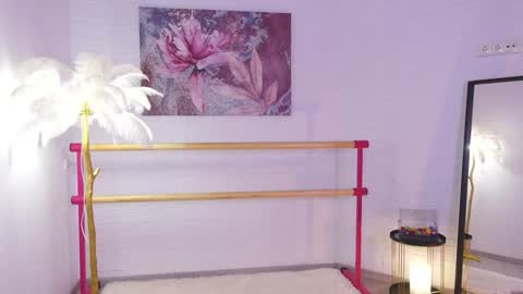 Snapshot of lyly_loveyou chatting on January 2025 05:32:02 AM Lyly online show from January 2025 05:32:02 AM