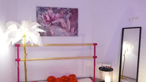 Snapshot of lyly_loveyou chatting on February 2025 05:40:01 AM Lyly online show from February 2025 05:40:01 AM