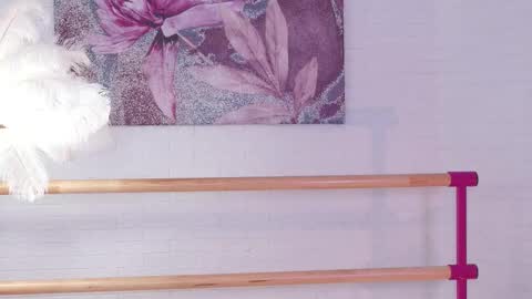 Snapshot of lyly_loveyou chatting on February 2025 09:00:02 AM Lyly online show from February 2025 09:00:02 AM