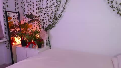 Snapshot of lyly_loveyou chatting on February 2025 05:37:01 AM Lyly online show from February 2025 05:37:01 AM