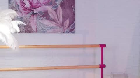 Snapshot of lyly_loveyou chatting on March 2025 12:00:01 PM Lyly online show from March 2025 12:00:01 PM