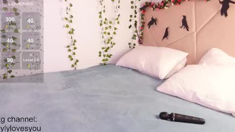 Snapshot of lyly_loveyou chatting on October 2025 05:48:02 AM Lyly online show from October 2025 05:48:02 AM