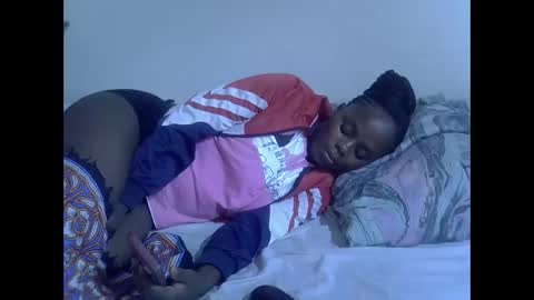 lyn_anna online show from March 2026 07:10:02 PM