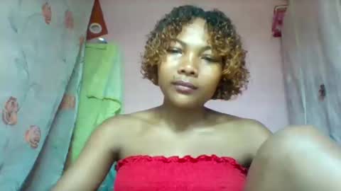 lyndah19 online show from February 2026 05:30:02 PM