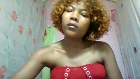 lyndah19 online show from February 2026 09:22:01 PM