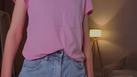 Sara online show from March 2026 04:26:01 PM