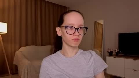 Sara online show from April 2026 04:13:01 PM