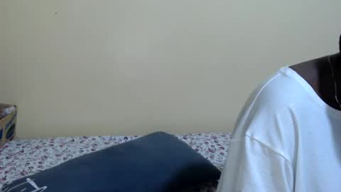 lyenne online show from July 2026 02:03:01 AM