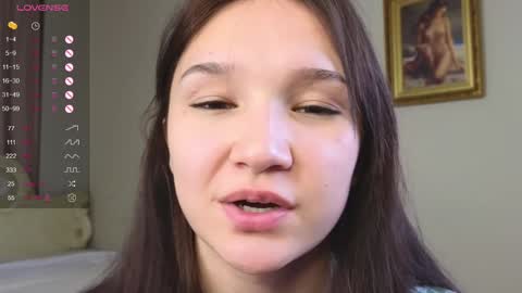 Snapshot of lynngroves chatting on February 2025 08:20:02 PM Lola online show from February 2025 08:20:02 PM