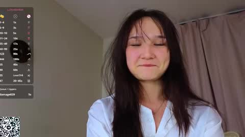 Snapshot of lynngroves chatting on February 2025 11:54:02 PM Lola online show from February 2025 11:54:02 PM