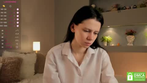 Snapshot of lynngroves chatting on March 2025 03:59:01 PM Lola online show from March 2025 03:59:01 PM