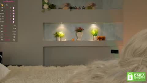 Snapshot of lynngroves chatting on March 2025 09:04:02 PM Lola online show from March 2025 09:04:02 PM