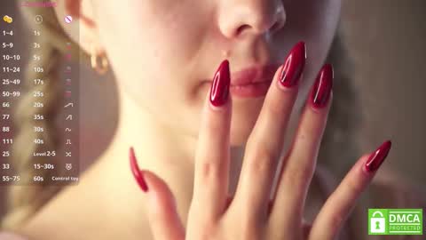 Snapshot of lynngroves chatting on September 2025 05:02:02 PM Lola online show from September 2025 05:02:02 PM