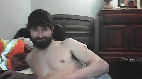 lynnslade online show from May 2026 10:49:02 PM