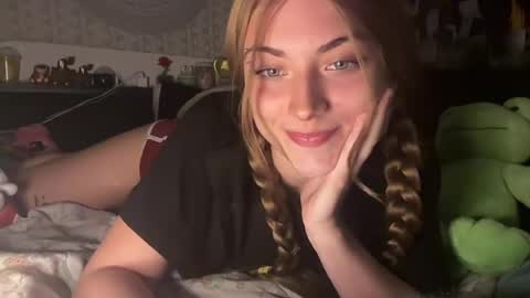 Snapshot of lynnxadams chatting on July 2026 02:29:01 AM lynnxadams online show from July 2026 02:29:01 AM