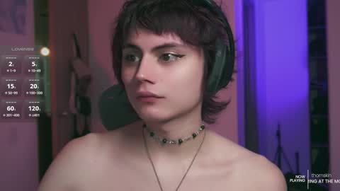 Lyodass online show from October 2025 01:13:02 AM