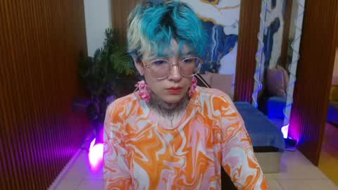lyra_tay online show from April 2026 07:14:01 PM
