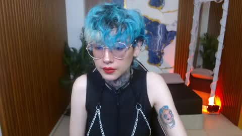 Snapshot of lyra_tay chatting on April 2026 07:31:02 PM lyra_tay online show from April 2026 07:31:02 PM