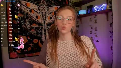 Lyra online show from November 2025 12:11:01 AM