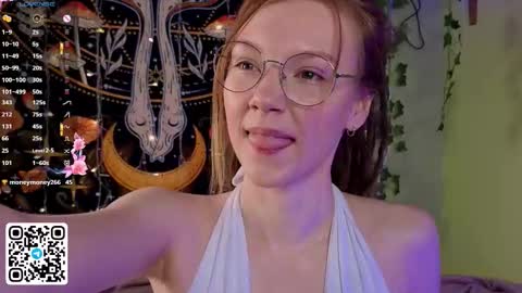 Lyra online show from November 2025 12:10:02 AM