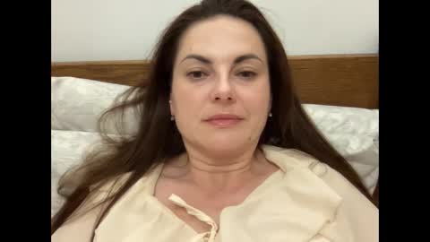 lyracassia online show from March 2026 08:25:01 PM