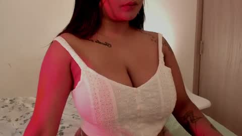 Snapshot of m1emilia chatting on June 2026 03:14:02 PM Emilia online show from June 2026 03:14:02 PM