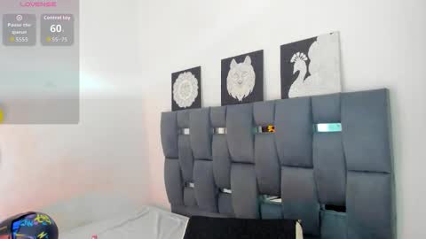 Snapshot of m1lk_choc chatting on February 2026 03:31:01 PM Mila online show from February 2026 03:31:01 PM