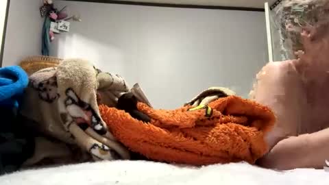 Snapshot of m_80 chatting on October 2025 09:17:01 AM m 80 online show from October 2025 09:17:01 AM