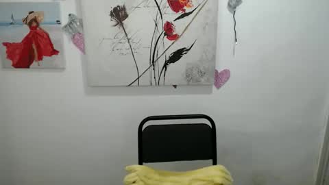 m_i_k_i_ online show from March 2026 11:05:01 AM