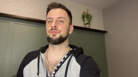 m_stephen online show from April 2026 03:05:01 AM