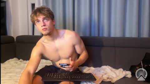 maaaaarieke online show from October 2025 09:50:02 PM
