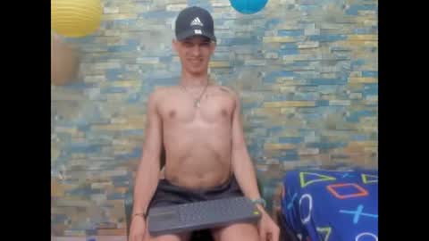 itgram pezlo josue online show from January 2025 02:00:02 PM