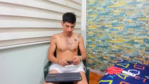 itgram pezlo josue online show from February 2025 04:14:02 PM