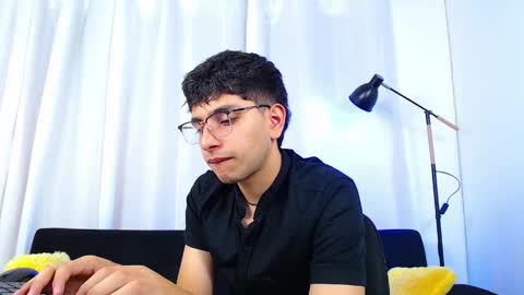 Max online show from April 2026 02:23:02 PM