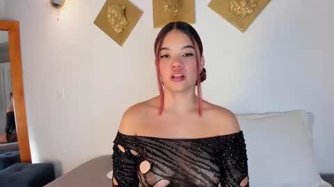 Snapshot of macarenacooper chatting on October 2025 08:40:01 PM Macarena online show from October 2025 08:40:01 PM