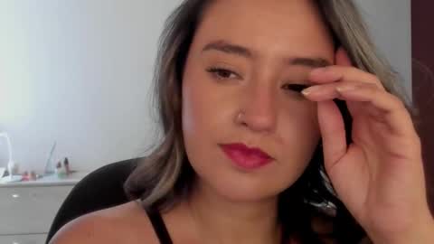 Maca online show from September 2025 01:44:02 PM