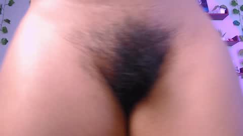 Snapshot of macey_hairy chatting on February 2025 12:42:01 AM Macey Elliot Modelo Independiente online show from February 2025 12:42:01 AM