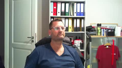 macfly67 online show from February 2025 10:52:02 PM