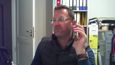 macfly67 online show from November 2025 06:30:02 PM