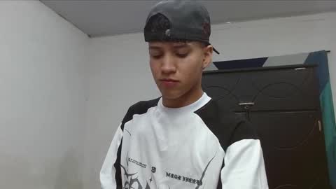 Snapshot of macho_dom chatting on October 2025 11:23:01 PM MACHO DOMINANTE online show from October 2025 11:23:01 PM